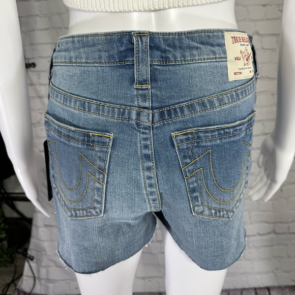 True Religion Maisie Shorts. - Picture 3 of 6